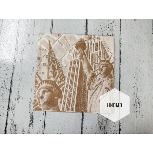 A pack of 12 by 12 inch Decoupage Napkins / Decoupage Tissues (5 pcs)  - Statue of Liberty