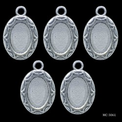 Metal Oval Bezels or Pendants (Pack of 5 pcs) (MC-3061)
