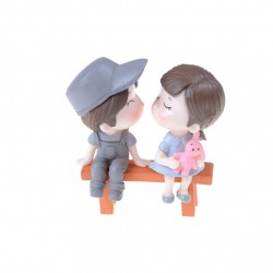 Miniatures - Boy and Girl on Bench (3 pcs)